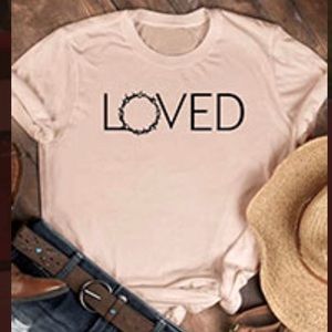 Womens Pink Tee Shirt LOVED Size M ( But feels more like a Small) Soft Style